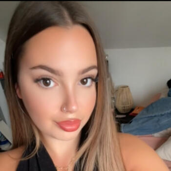 Babysitter in Compiègne: Lola