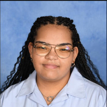 Babysitter in Rockingham: Niamh