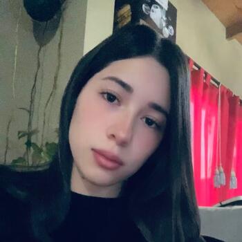 Babysitter in Almirante Brown: Antonela