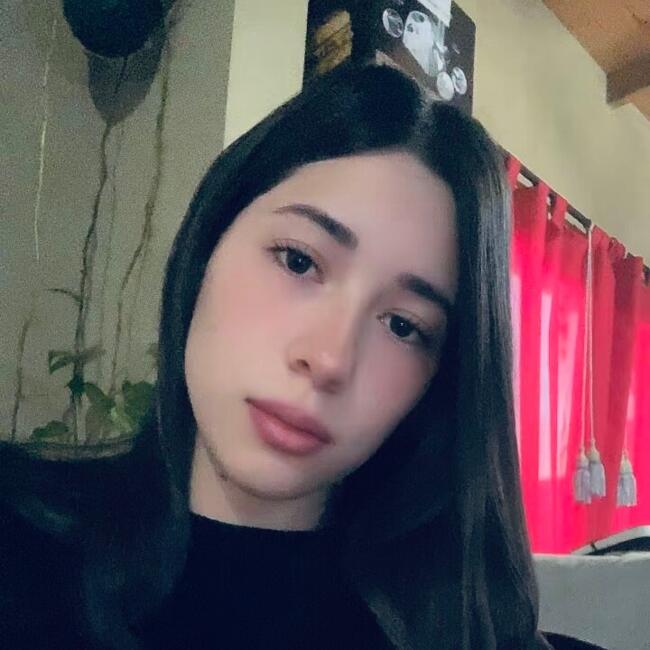 Babysitter in Almirante Brown: Antonela