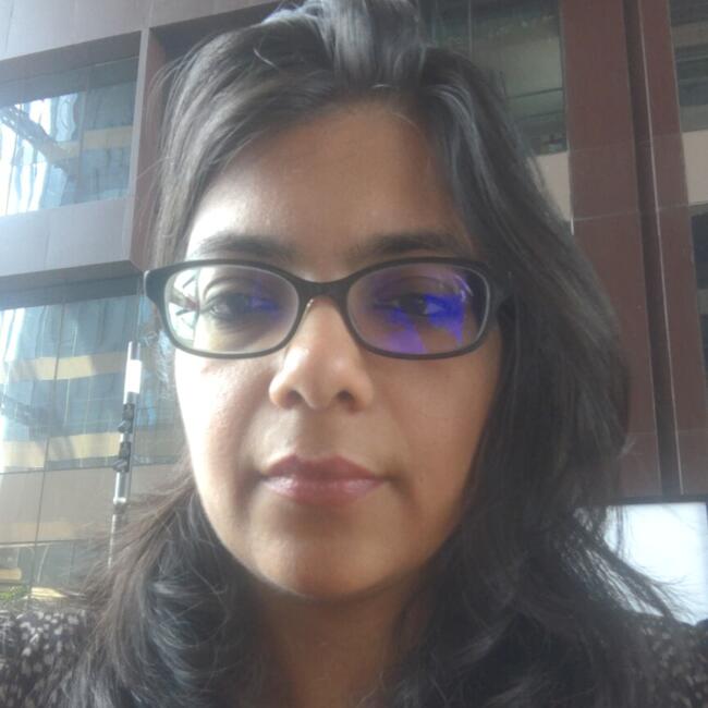 अहमदाबाद में बेबीसिटिंग की नौकरी: Kavya