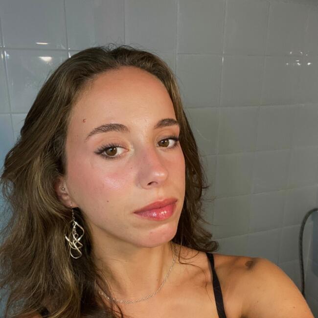 Babysitter in Figueira da Foz Municipality: Mariana