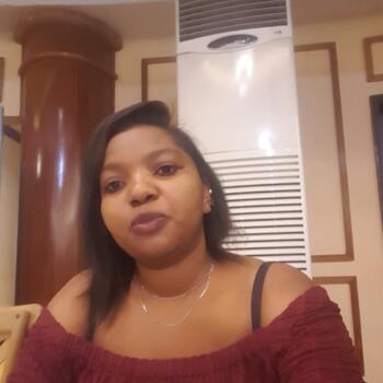 Babysitter Nairobi: Roseline