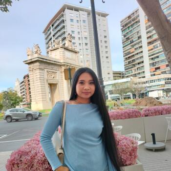 Babysitter in Valencia: Mary Grace