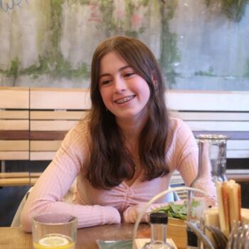 Babysitter in Walchwil: Eloise
