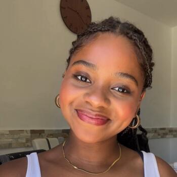 Babysitter in Neuilly-sur-Marne: Chelsea