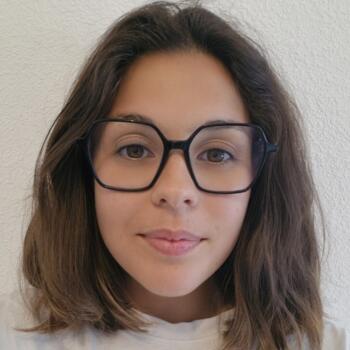 Babysitter Urrugne: Maena