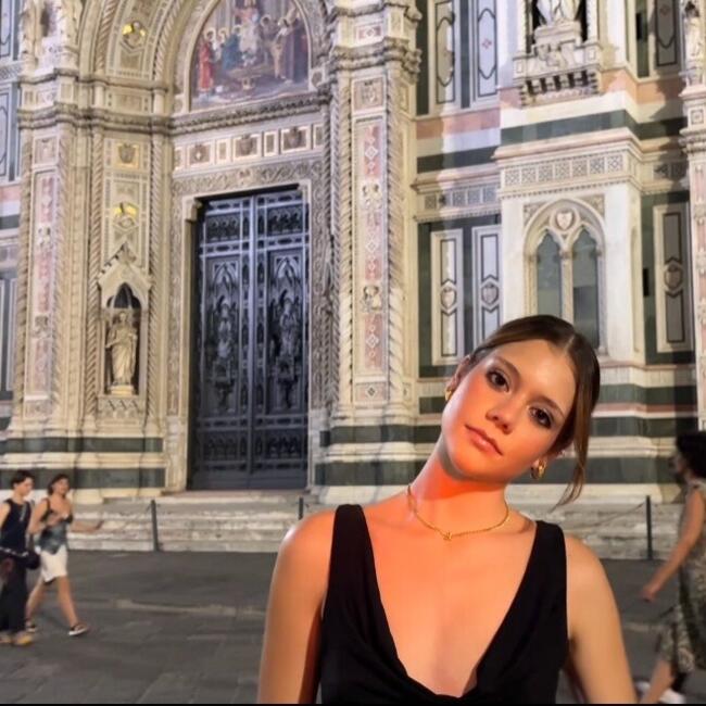 Babysitter in Florence: Luiza Fanchin