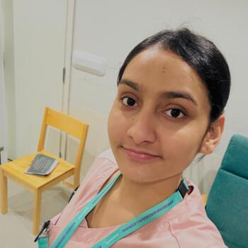 Babysitter in Helsinki: Shristi bam