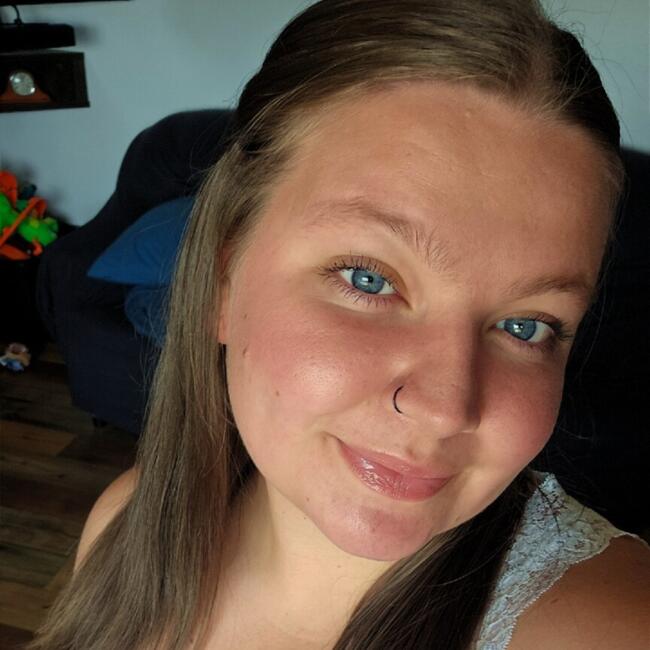 Babysitter in Spokane: Hali