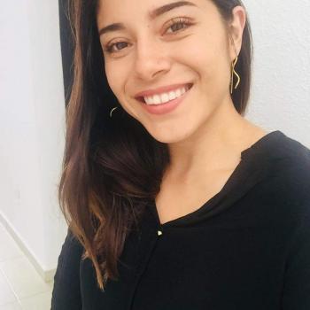 Niñera Corregidora: Loren