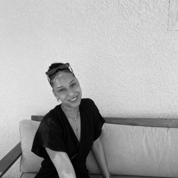Babysitter in Calvisson: Yanna