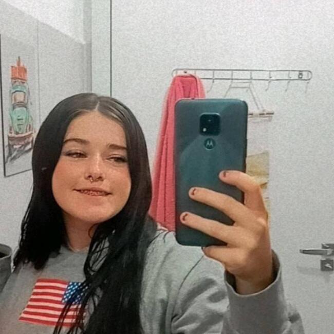 Babysitter in Pelotas: Naty