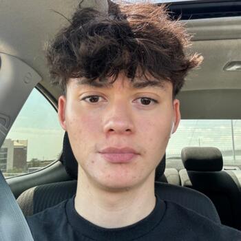 Babysitter in Irving: Fredy