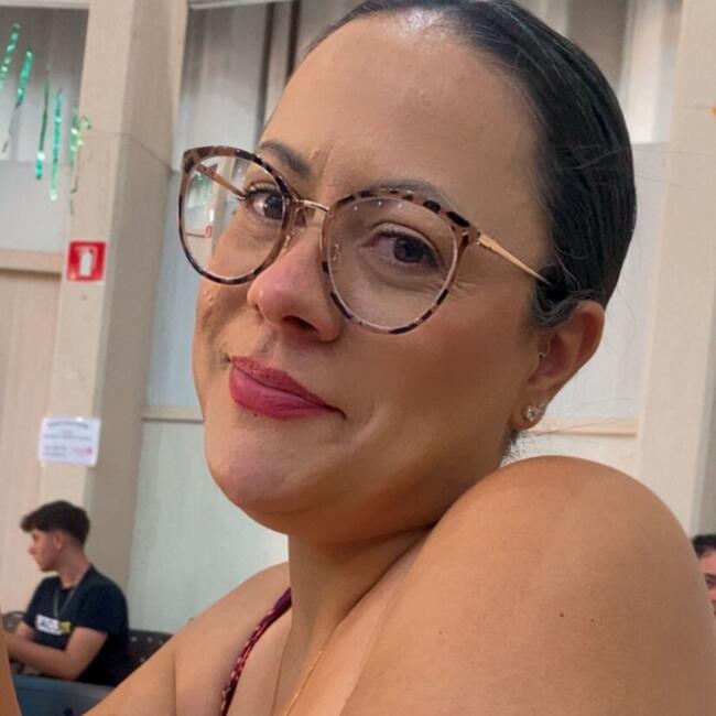 Babysitter in Piracicaba: Simone