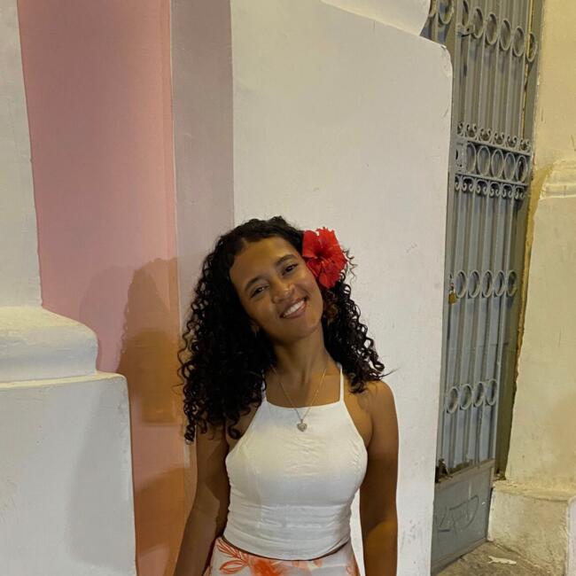 Babysitter in São Cristóvão: Lorrane