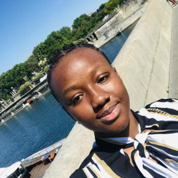 Babysitter in Valence: Fatoumata