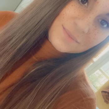Baby-sitter in La Ferté-Saint-Aubin: Mathilde