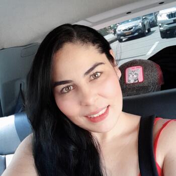 Babysitter in San José: Marta Hoviely