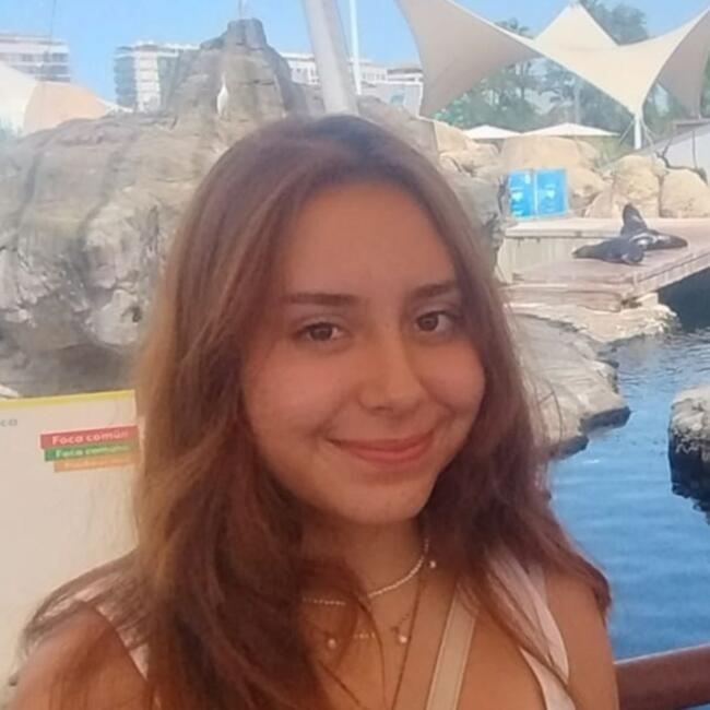 Babysitter in Albal: Valeria