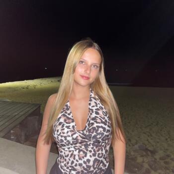 Babysitter in Vialonga: Sara