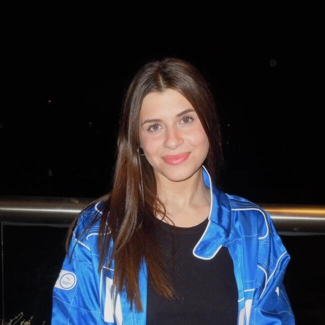 Babysitter in Miami Beach: Candela