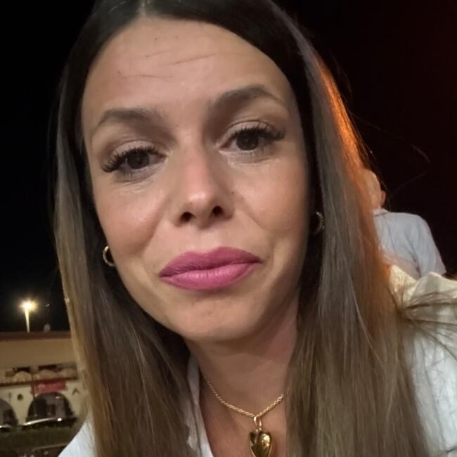 Babysitter a Melito di Napoli: Simona