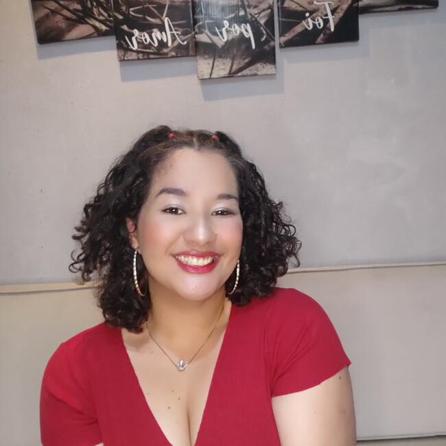 Babysitter in Curitiba: Stephany