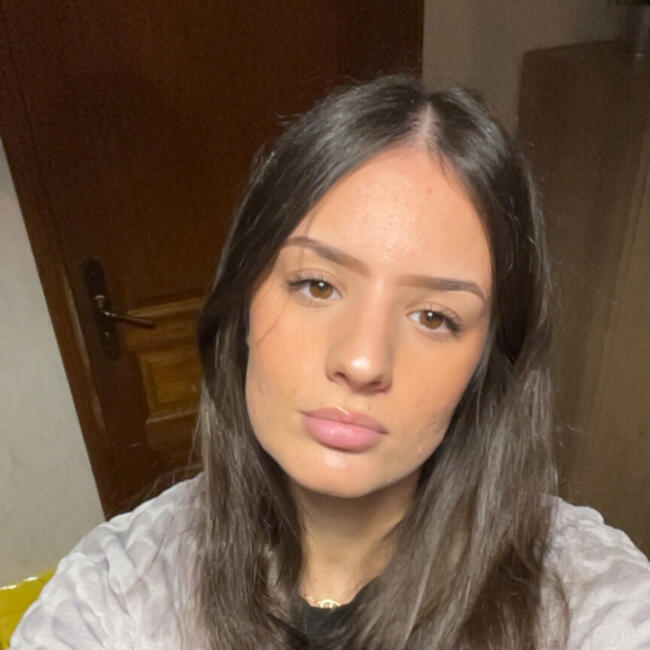 Babysitter in Fourques: Manon