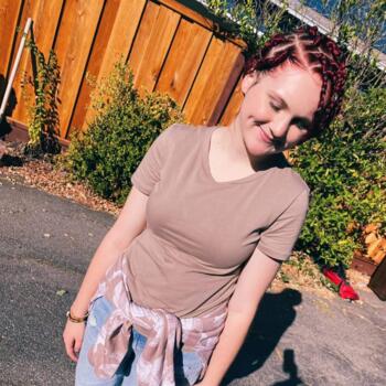 Babysitter in Oakland: Shayla Solbeck