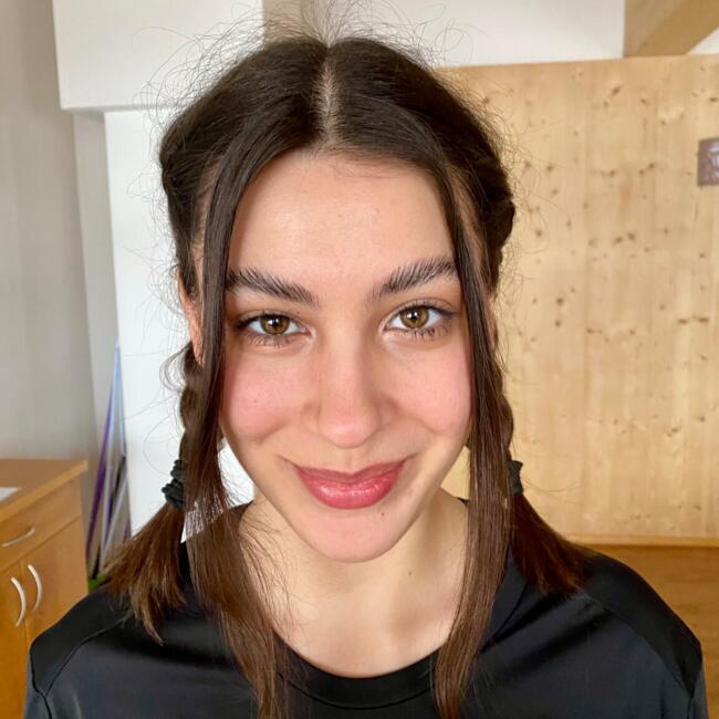 Babysitter in Budapest: Lujza