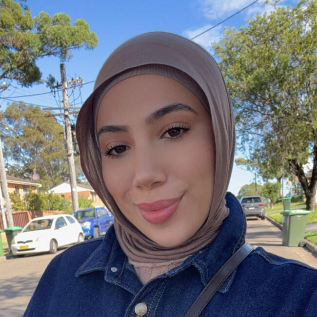 Babysitter in Sydney: Fatima