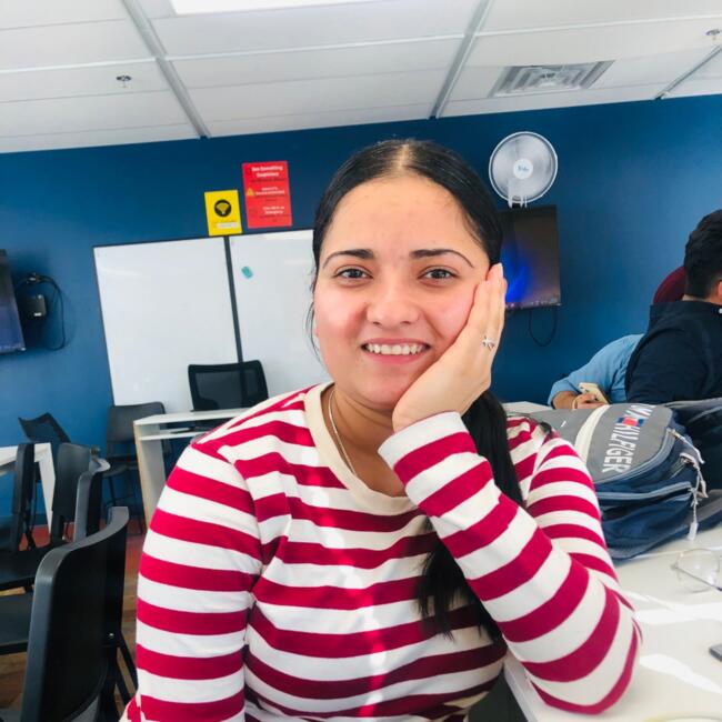 Babysitter in Calgary: Jasmine