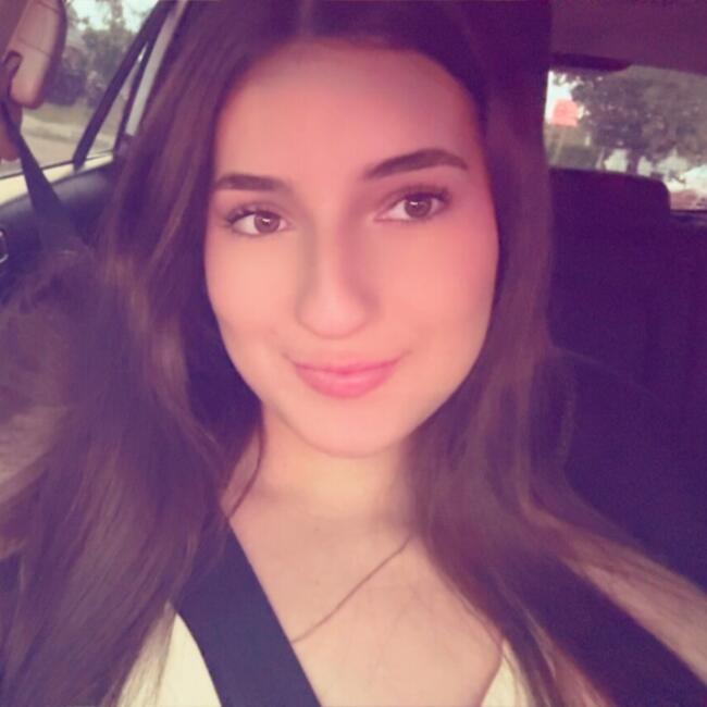 Babysitter in Sydney: Julia