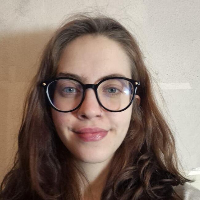 Babysitter in Paris: Gemma