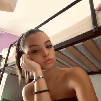 Babysitter em Palermo: Asia