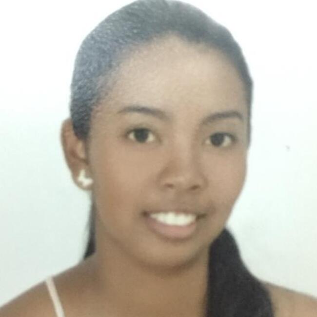 Babysitter in San Pedro: Laura