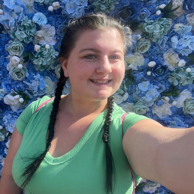 Babysitter in Harrisville (Rhode Island): Meredith