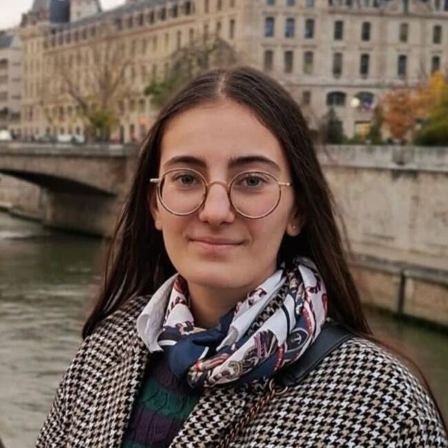 Babysitter in Villeurbanne: Mathilde