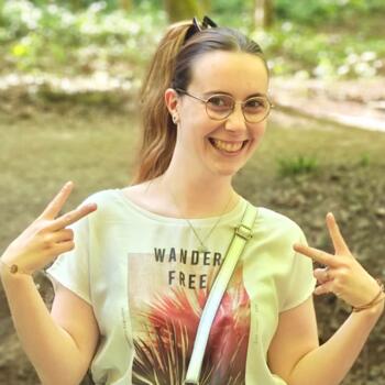 Babysitter in Comblain-au-Pont: Nina