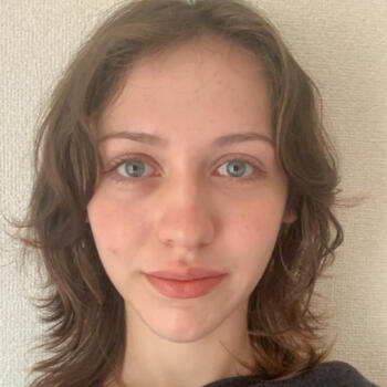 Babysitter London: Sophie