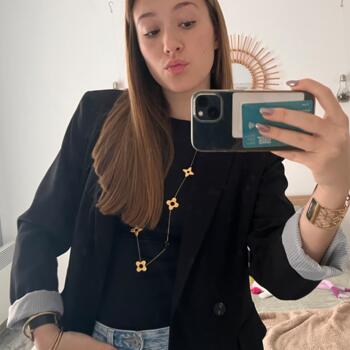 Babysitter in Saint-Martin-de-Seignanx: Manon