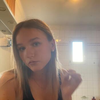 Babysitter in Lorient: Yanna