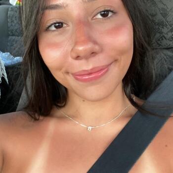 Babá em Balneário Gaivota: Brenda