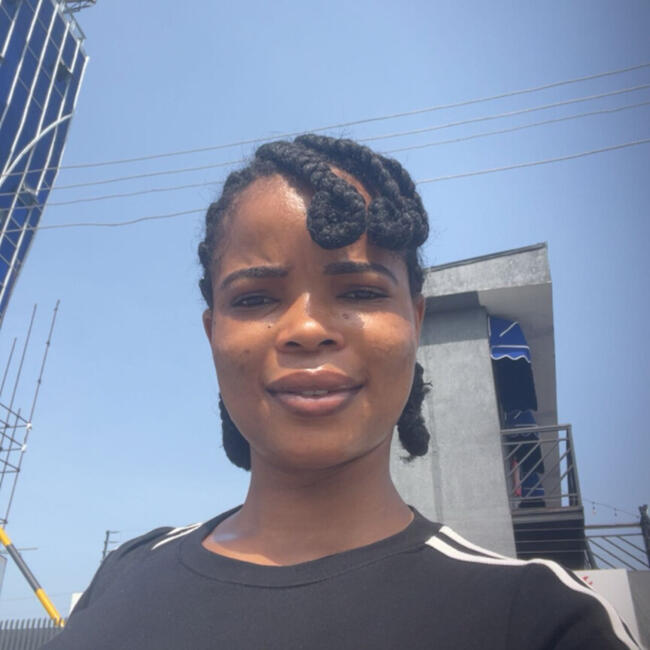 Babysitter in Lagos: Gift