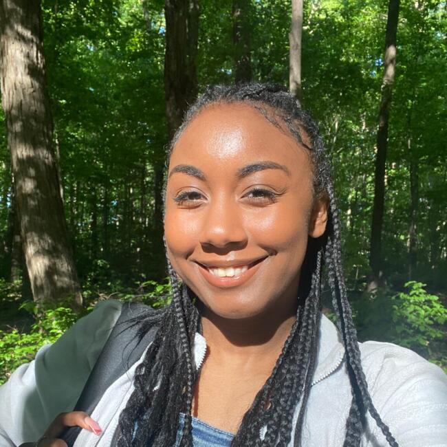 Babysitter in Oshawa: Sade
