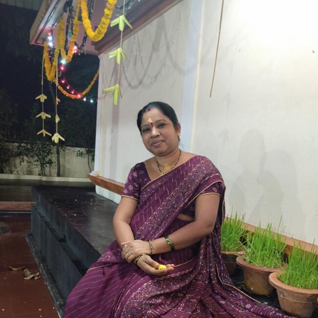 Nanny in Talegaon Dābhāde: Bhagyavati
