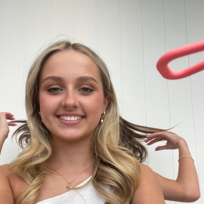 Babysitter in Sydney: Laura