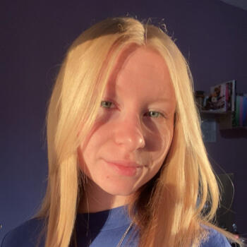 Babysitter in Cappelle-la-Grande: Elise