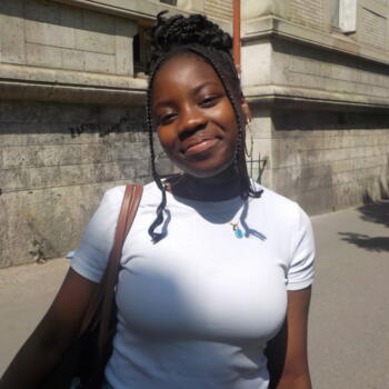 Babysitter in Paris: Joyce